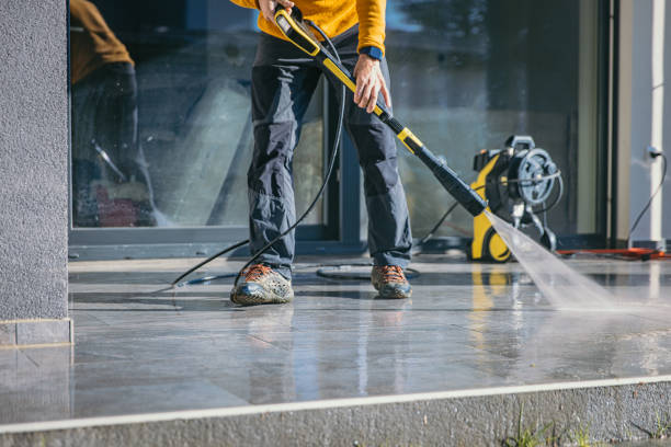 Why Choose Our Certified Pressure Washing Experts for Your Project Needs in Iyanbito, NM?